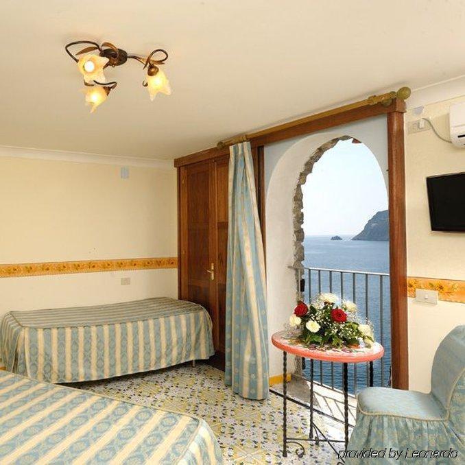 La Locanda Del Fiordo Furore Δωμάτιο φωτογραφία